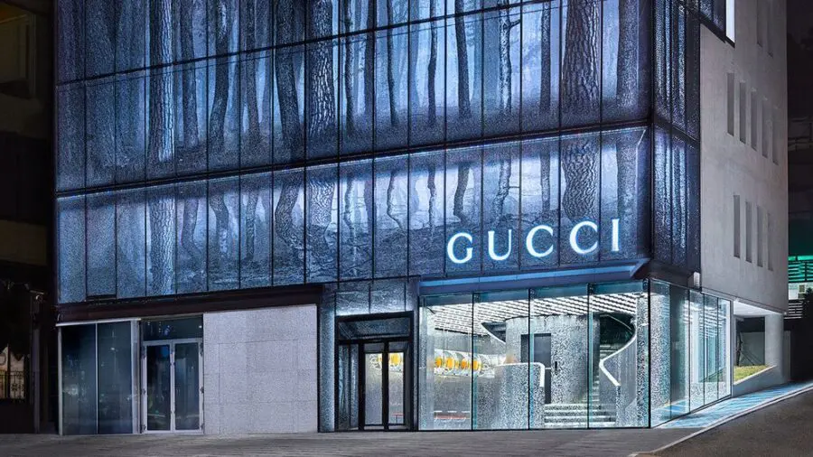 Gucci anticipa di quattro anni riduzione dell’impronta ecologica