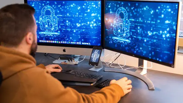 Le sfide della gestione aziendale geograficamente distribuita: focus sulla sicurezza informatica e infrastrutturale