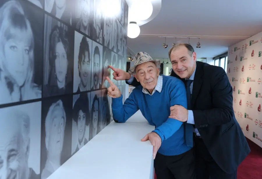 Paparazzo, storia di un nome. Da Fellini a Carlo Riccardi