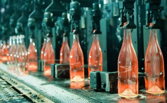 Vetro sottovuoto doppio: un mercato che vale quasi 3 mld nel 2035