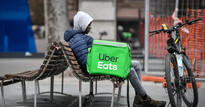 Caporalato e rider, a Milano arriva il maxi-risarcimento