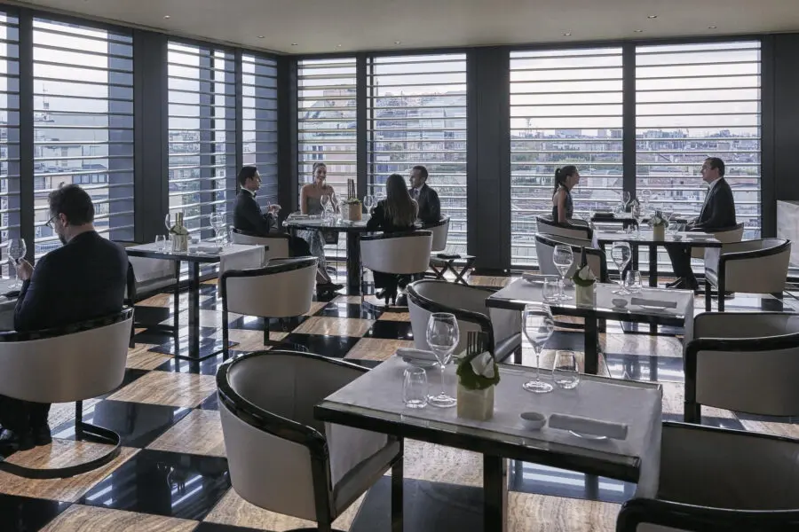 Armani Hotel Milano compie 10 anni