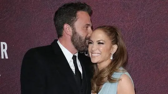 Jlo, Ben Affleck e la triste vicenda della “copula” per contratto