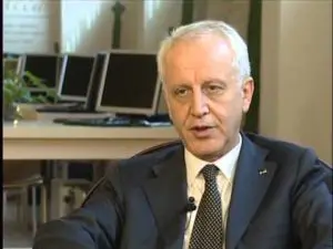 Banca Mediolanum rafforza il suo impegno sociale per combattere il sovraindebitamento in Calabria