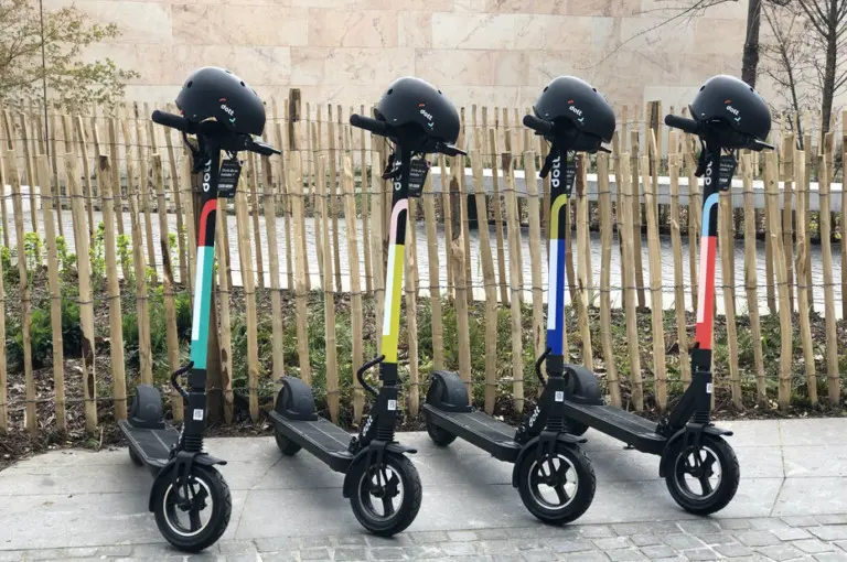 Dott racconta il rapporto dei torinesi con la micromobilità