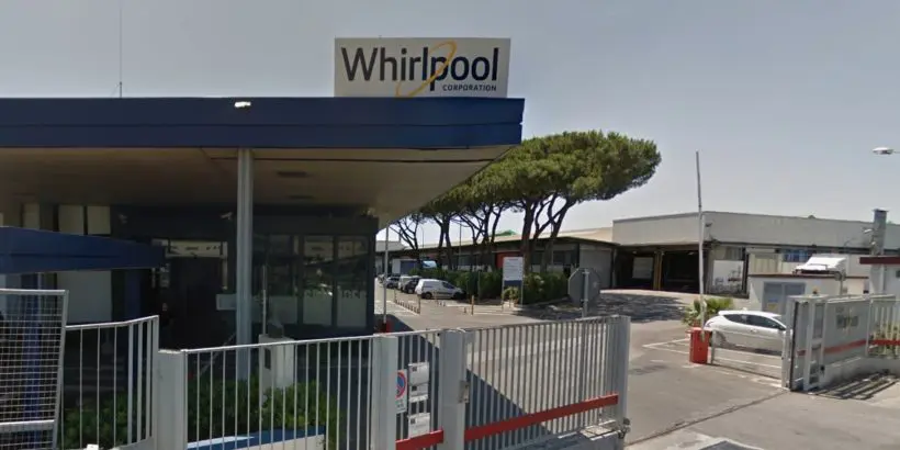 Whirpool, il governo: ok alla fusione con Arçelik con prescrizioni sull’occupazione