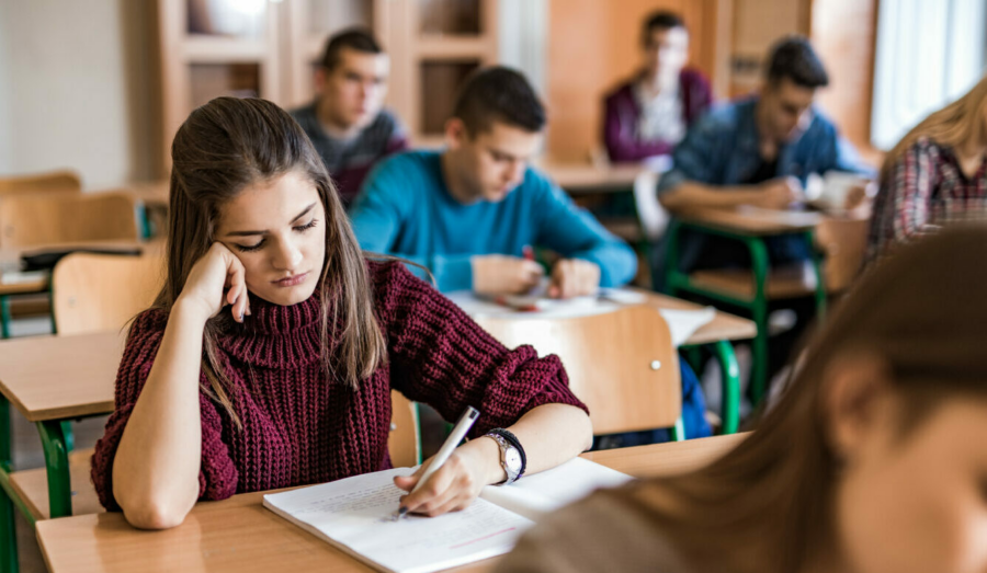 Con il nuovo anno scolastico che sta per iniziare, il 75% degli studenti delle scuole superiori si sente impreparato a prendere decisioni sull’università o sul prossimo passo