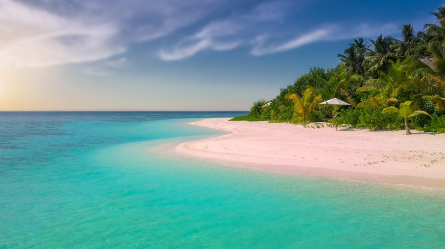 Crescita vertiginosa dei prezzi, perché le vacanze sono diventate un lusso?