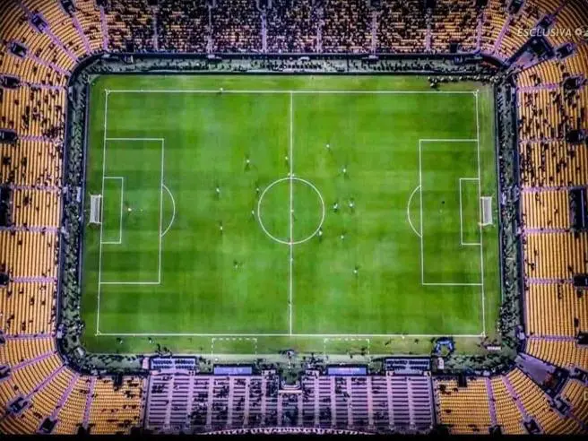 Lo stadio vuoto per la Supercoppa Napoli-Fiorentina: il flop in Arabia