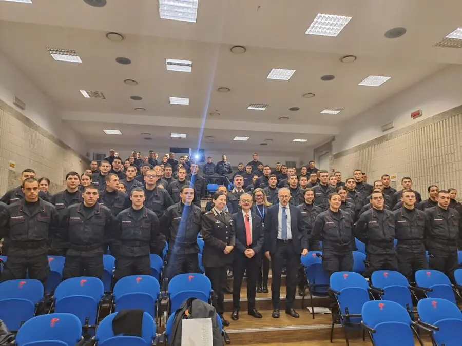 Allievi Carabinieri a lezione di sicurezza stradale con Anas