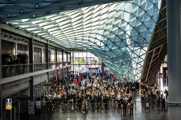 Successo straordinario per il Salone del Mobile.Milano: aumento record delle presenze