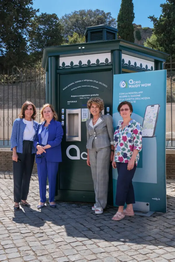ACEA, inaugurazione di una nuova casa dell’acqua nel parco archeologico del Colosseo