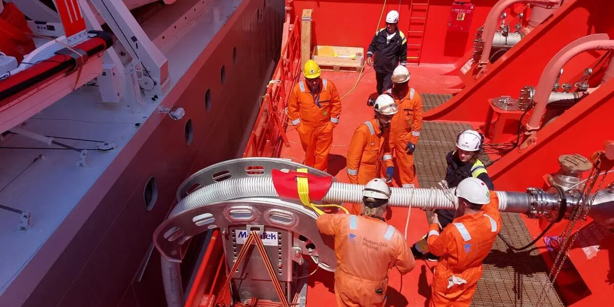 Edison completa il primo rifornimento di GNL Ship-to-Ship nel Mar Adriatico