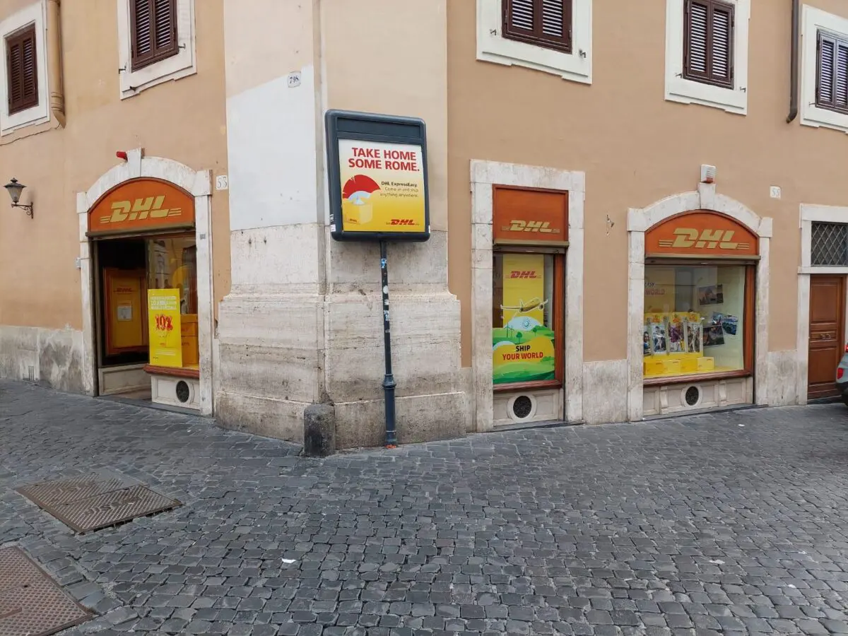 DHL Express Montecitorio celebra 10 anni di successo nel cuore di Roma