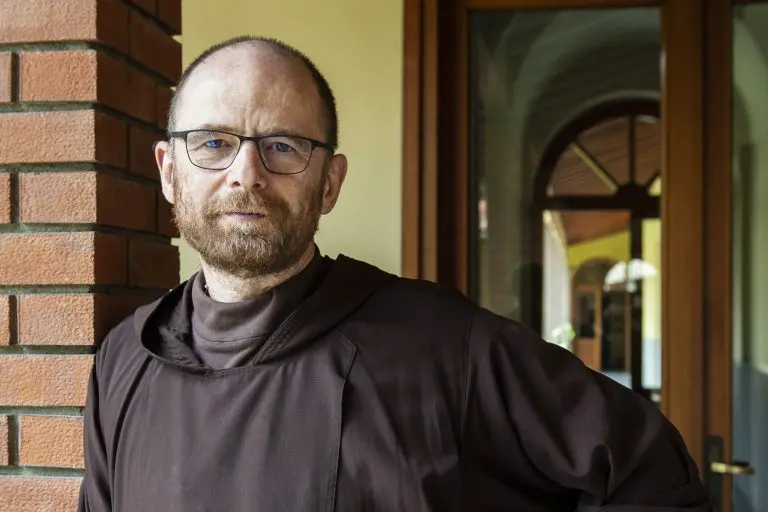 Un natale di solidarietà: la Campagna di Opera San Francesco per sostenere le persone in difficoltà