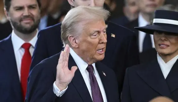 Donald Trump giura come 47° presidente: il ritorno alla Casa Bianca e l’inizio del secondo mandato