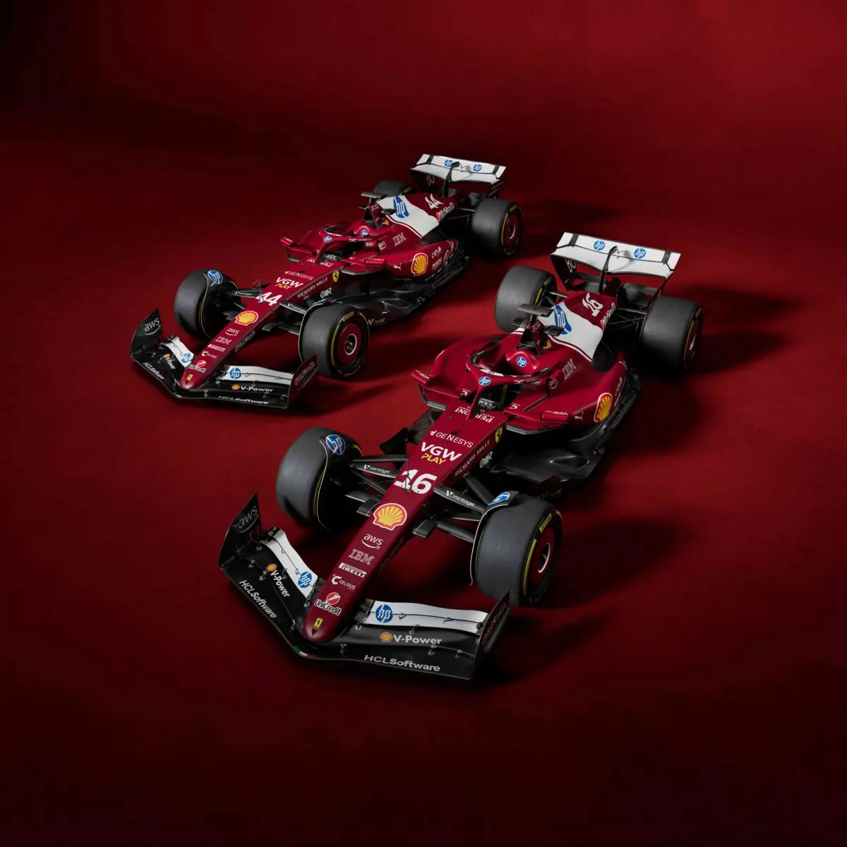 Rivoluzione Ferrari: sospensioni pull rod e livrea rinnovata per la SF-25