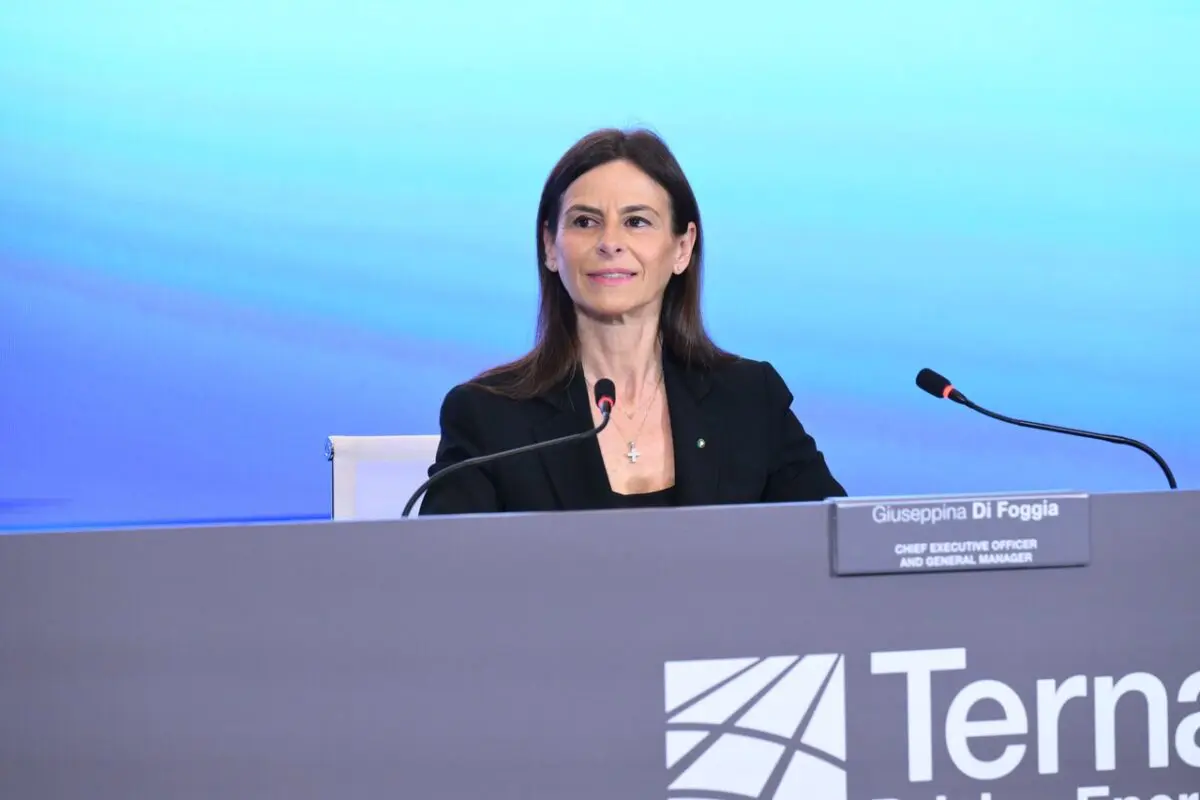 Terna, l’Italia produce più energia pulita: record storico a maggio