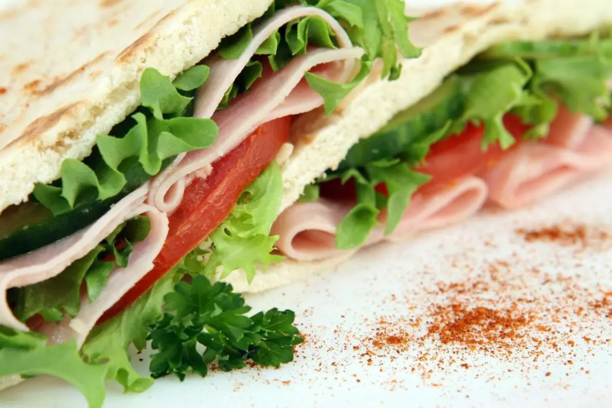 Caro pausa pranzo: caffè e panino costano sempre di più, stangata per gli italiani