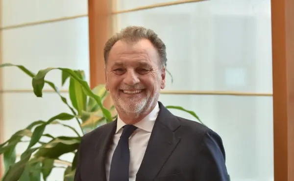 Non solo profitti: il management scopre la sua anima sociale al Festival di Napoli