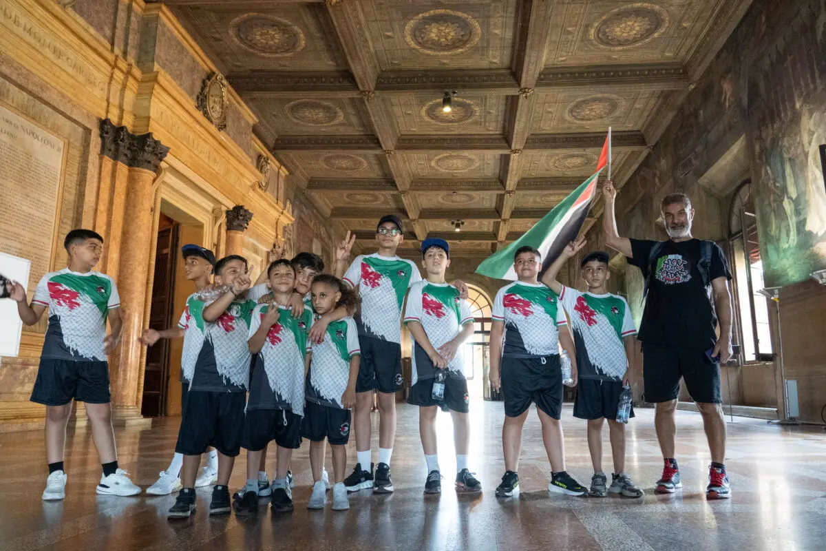 Bologna in festa per i giovani calciatori palestinesi, lo sport batte i confini