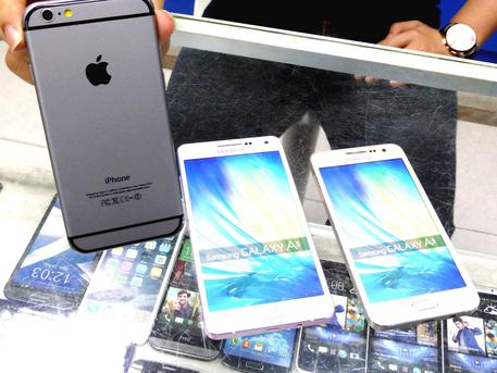 Foxconn manager arrested fro stealing 4,000 iPhone 6