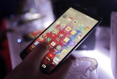 LG launches new G3 smartphone