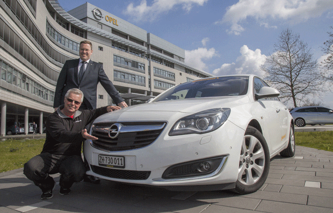 Opel Insignia, oltre 2000 km con un pieno