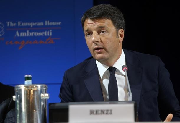 Italian prime minister Matteo Renzi delivers a speech at Ambrosetti workshop in Cernobio (Como, Italy), 5 September 2015. ANSA/ MATTEO BAZZI