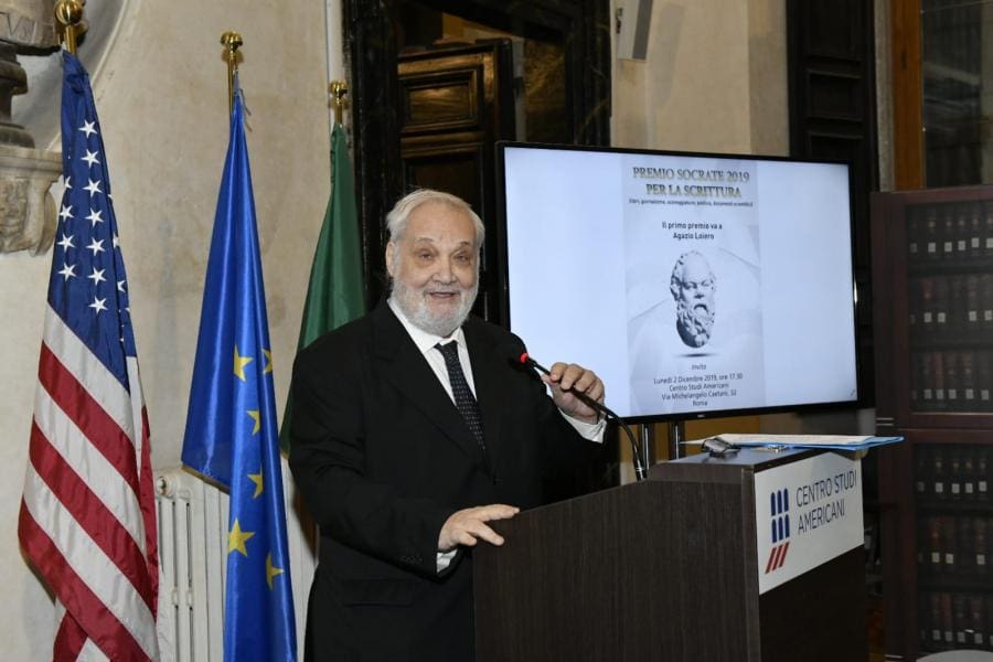 Premio Socrate Ad Agazio Loiero, Foto Di Maurizio Riccardi. Nella Foto, Cesare Lanza
