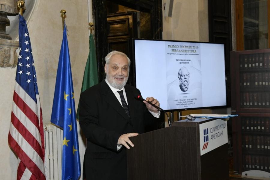 Premio Socrate Ad Agazio Loiero, Foto Di Maurizio Riccardi. Nella Foto, Cesare Lanza