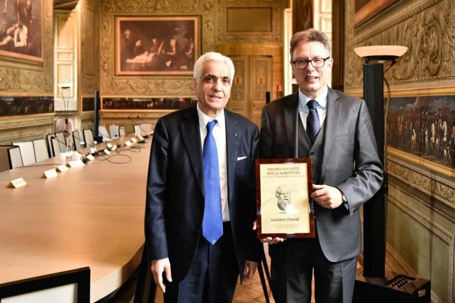 Premio Socrate A Luciano Floridi E Don Aldo Buonaiuto, Foto Di Ivan Selloni. Da Sinistra, Nicola Barone Con Luciano Floridi