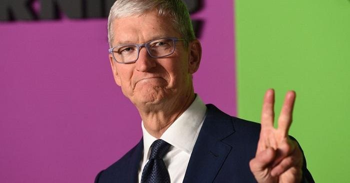 Questa immagine ha l'attributo alt vuoto; il nome del file è tim-cook.jpeg