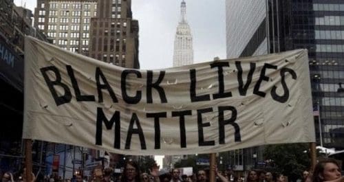 Questa immagine ha l'attributo alt vuoto; il nome del file è Black-Lives-Matter-scaled.jpg