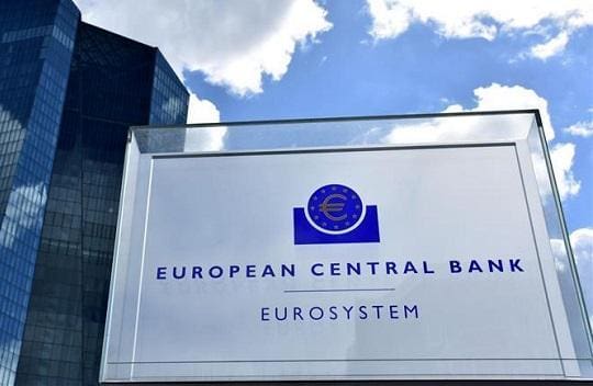 Questa immagine ha l'attributo alt vuoto; il nome del file è european-central-bank.jpg