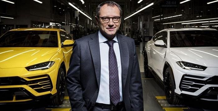 Questa immagine ha l'attributo alt vuoto; il nome del file è Stefano-Domenicali-lambo.jpg