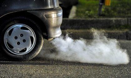 Questa immagine ha l'attributo alt vuoto; il nome del file è smog.jpg