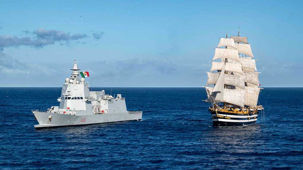 Marina Militare: nave Vespucci e nave Montecuccoli navigano verso Honolulu