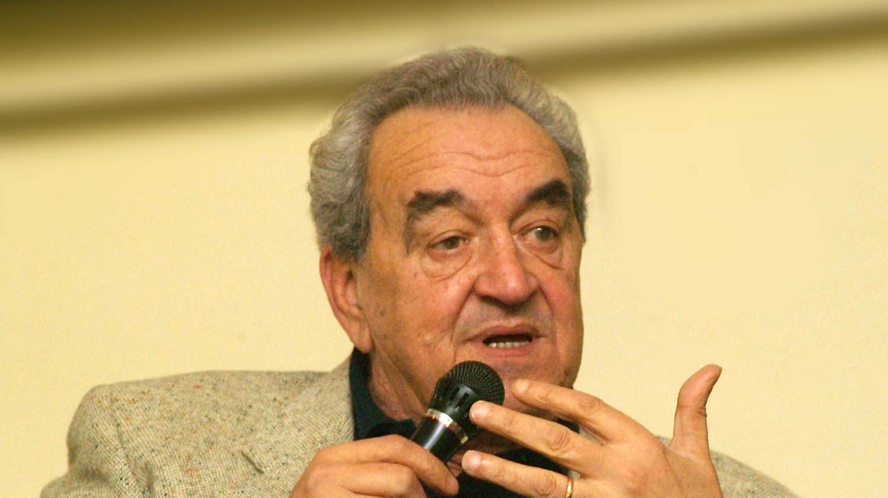 Addio a Bruno Pizzul, la voce che ha raccontato il cuore del calcio italiano