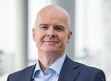 STMicroelectronics e Innoscience: partnership globale per la produzione di semiconduttori di nuova generazione