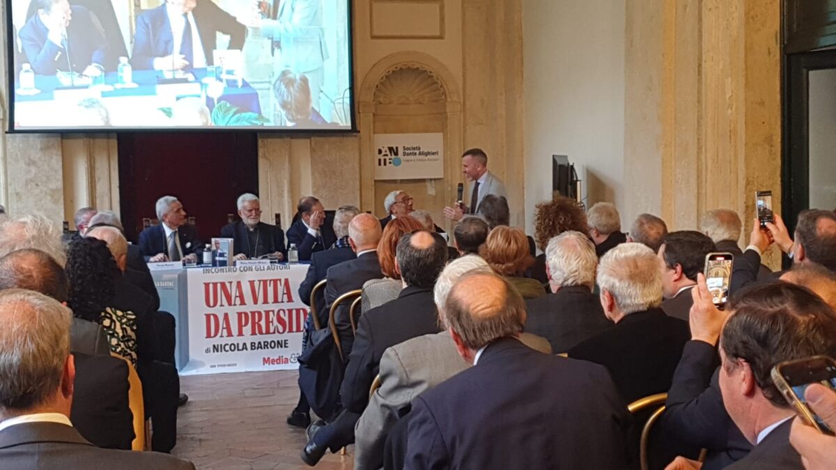 Roma, Nicola Barone ha presentato il suo libro “Una vita da Presidente”: un racconto di leadership e visione strategica nel settore delle comunicazioni